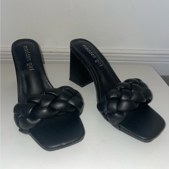 MADDEN GIRL HEELED SANDAL BLACK SIZE 5.5 - NEVER WORN - Picture 2 of 6